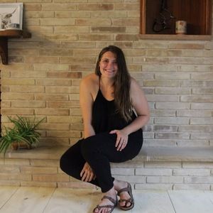 Meet your Posher, Claire